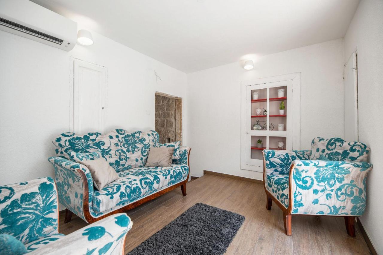 Aparthotel Vintage House Al Pozzo Hvar Town Exterior foto