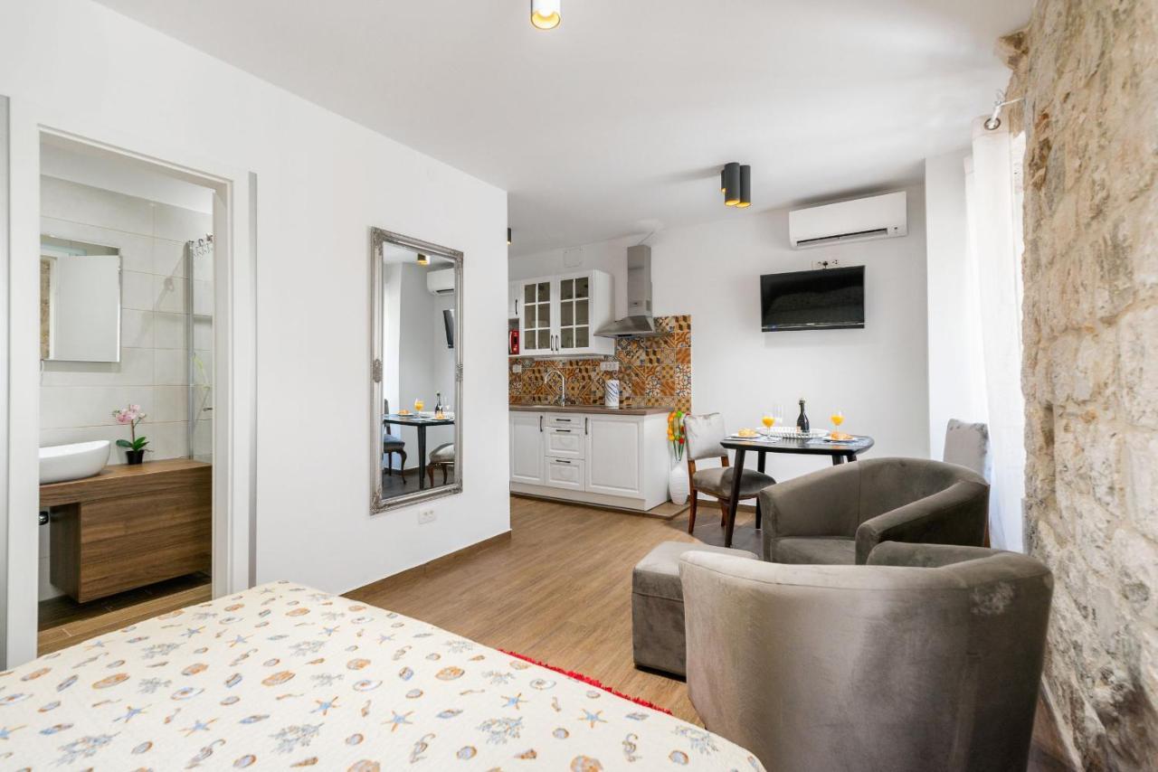 Aparthotel Vintage House Al Pozzo Hvar Town Exterior foto