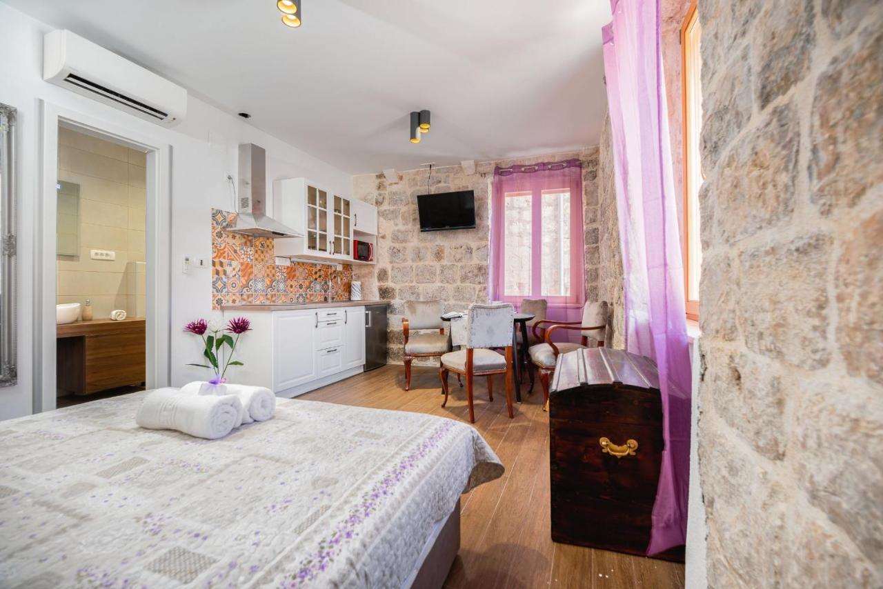Aparthotel Vintage House Al Pozzo Hvar Town Exterior foto