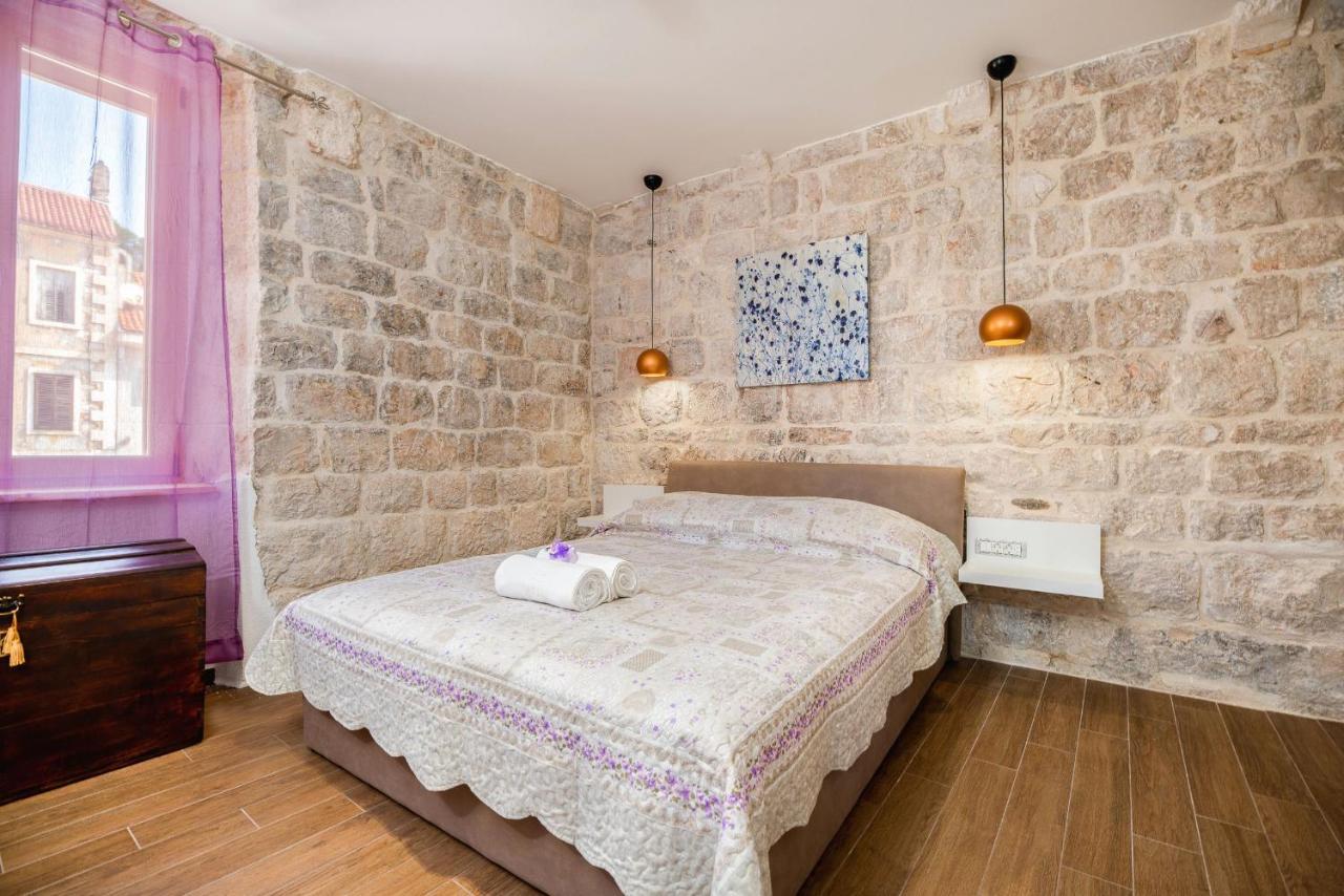 Aparthotel Vintage House Al Pozzo Hvar Town Exterior foto