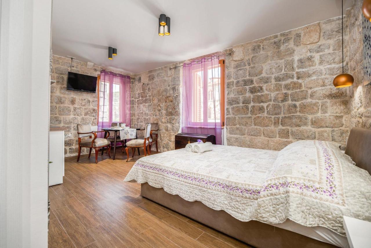 Aparthotel Vintage House Al Pozzo Hvar Town Exterior foto