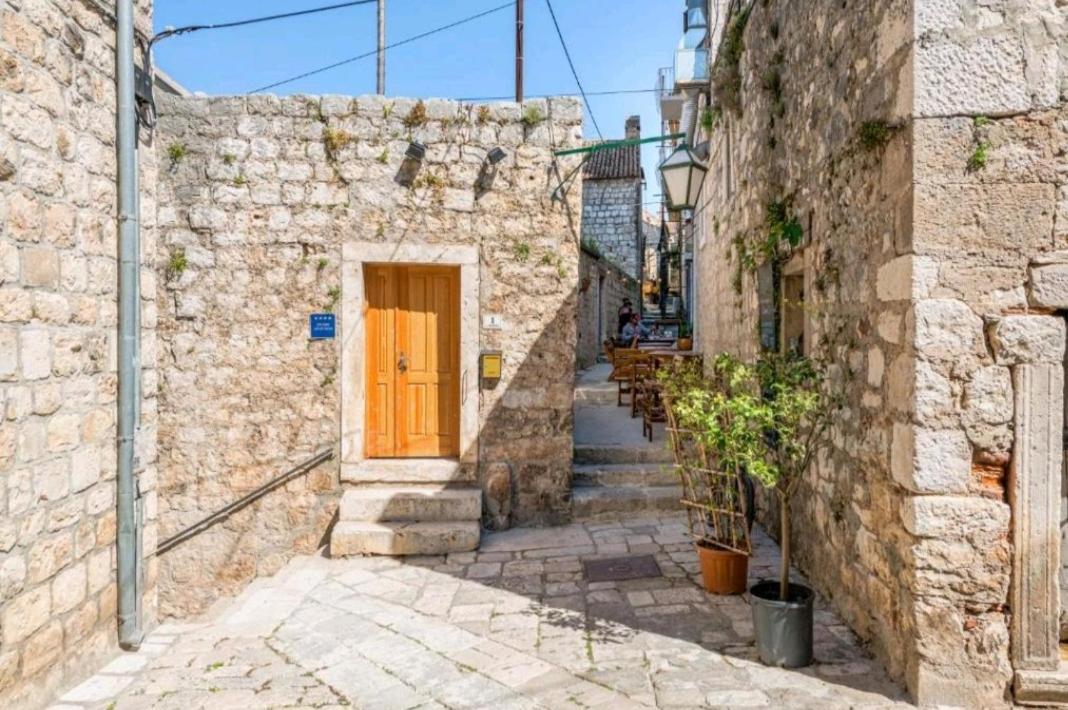 Aparthotel Vintage House Al Pozzo Hvar Town Exterior foto